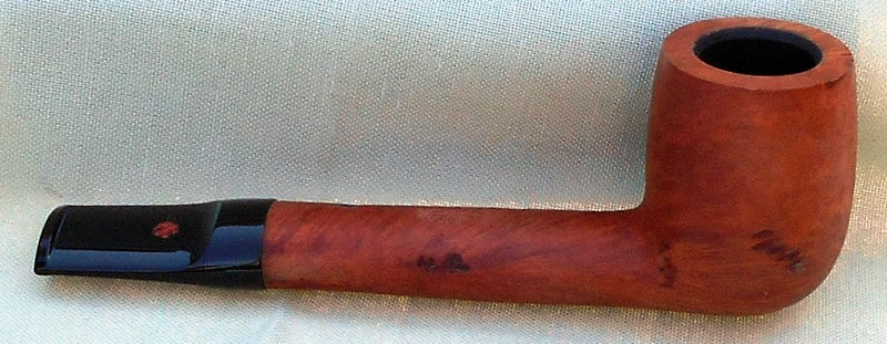 Lorenzo Canadian shape Spot-carved pipe